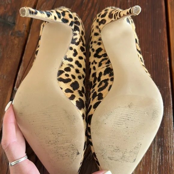 Women’s size 8 Steve Madden leopard heels - Picture 3 of 3